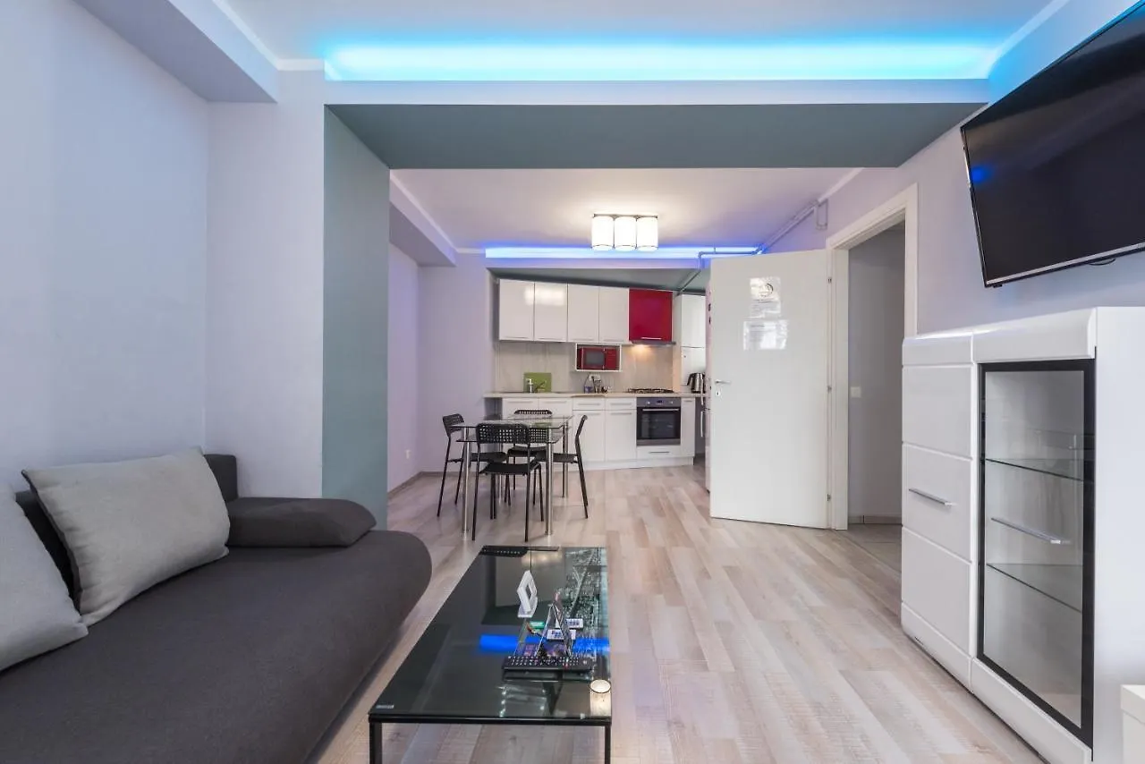 Bucharest Central Apartments - Shabbat Friendly 0*,