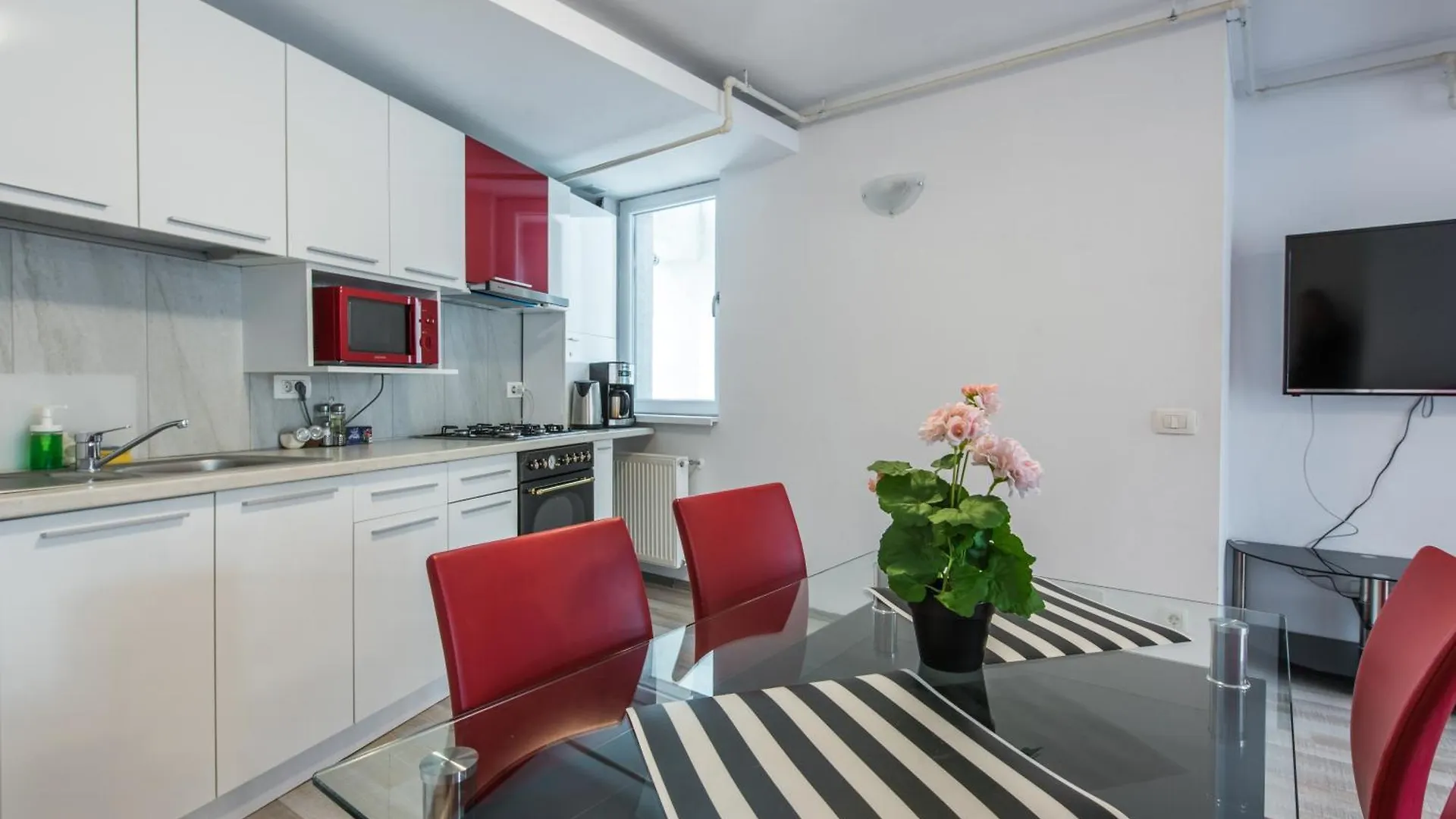 Bucharest Central Apartments - Shabbat Friendly Rumänien