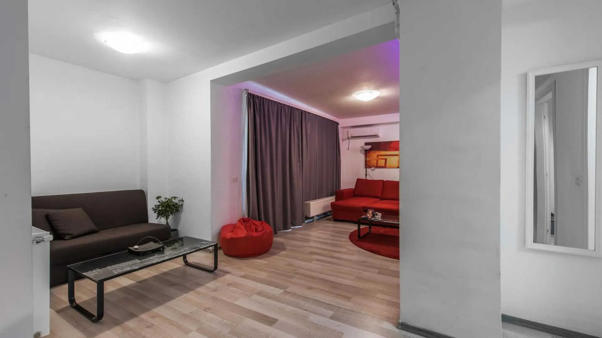 Bucharest Central Apartments - Shabbat Friendly