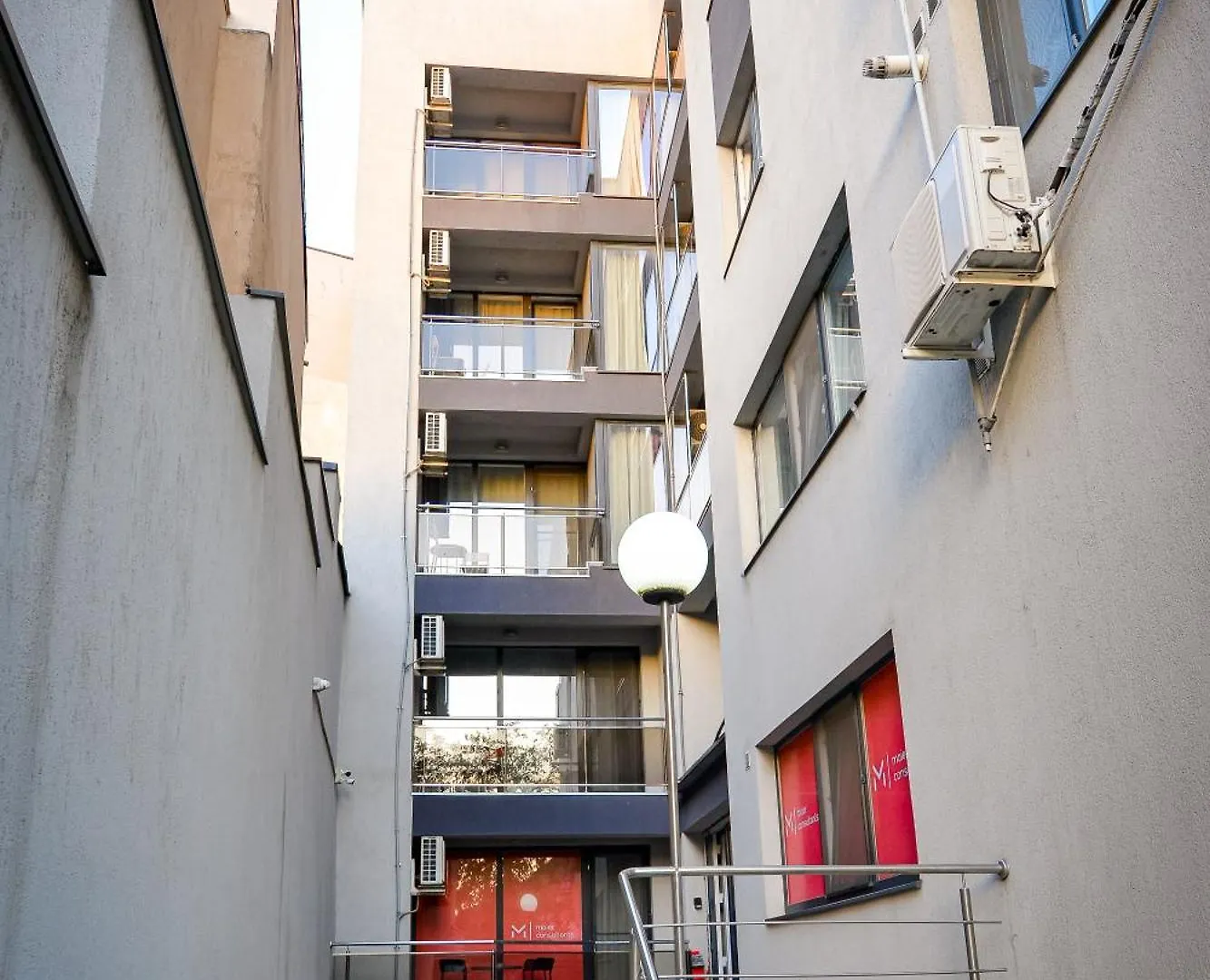 Bucharest Central Apartments - Shabbat Friendly