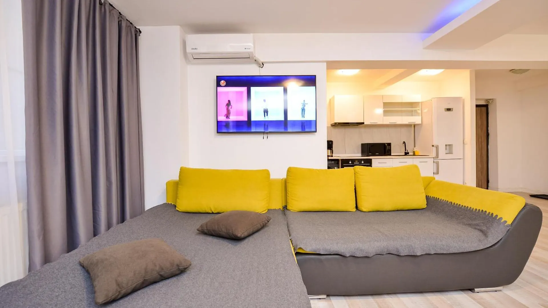 Bucharest Central Apartments - Shabbat Friendly