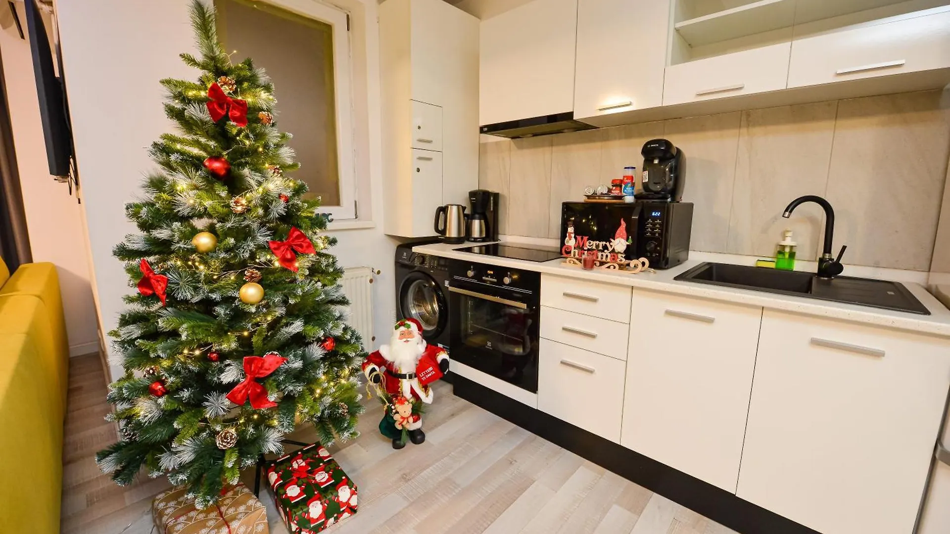 Bucharest Central Apartments - Shabbat Friendly
