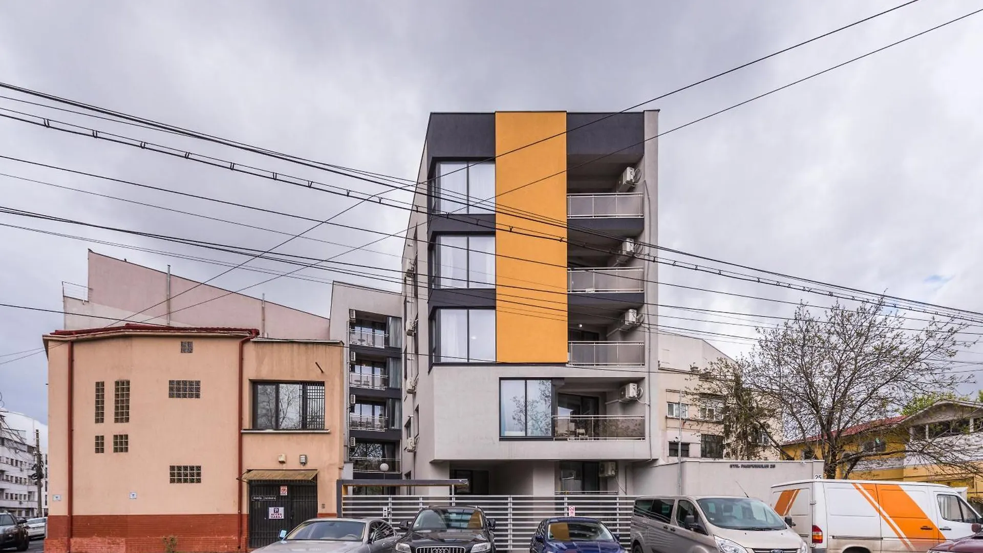 Bucharest Central Apartments - Shabbat Friendly