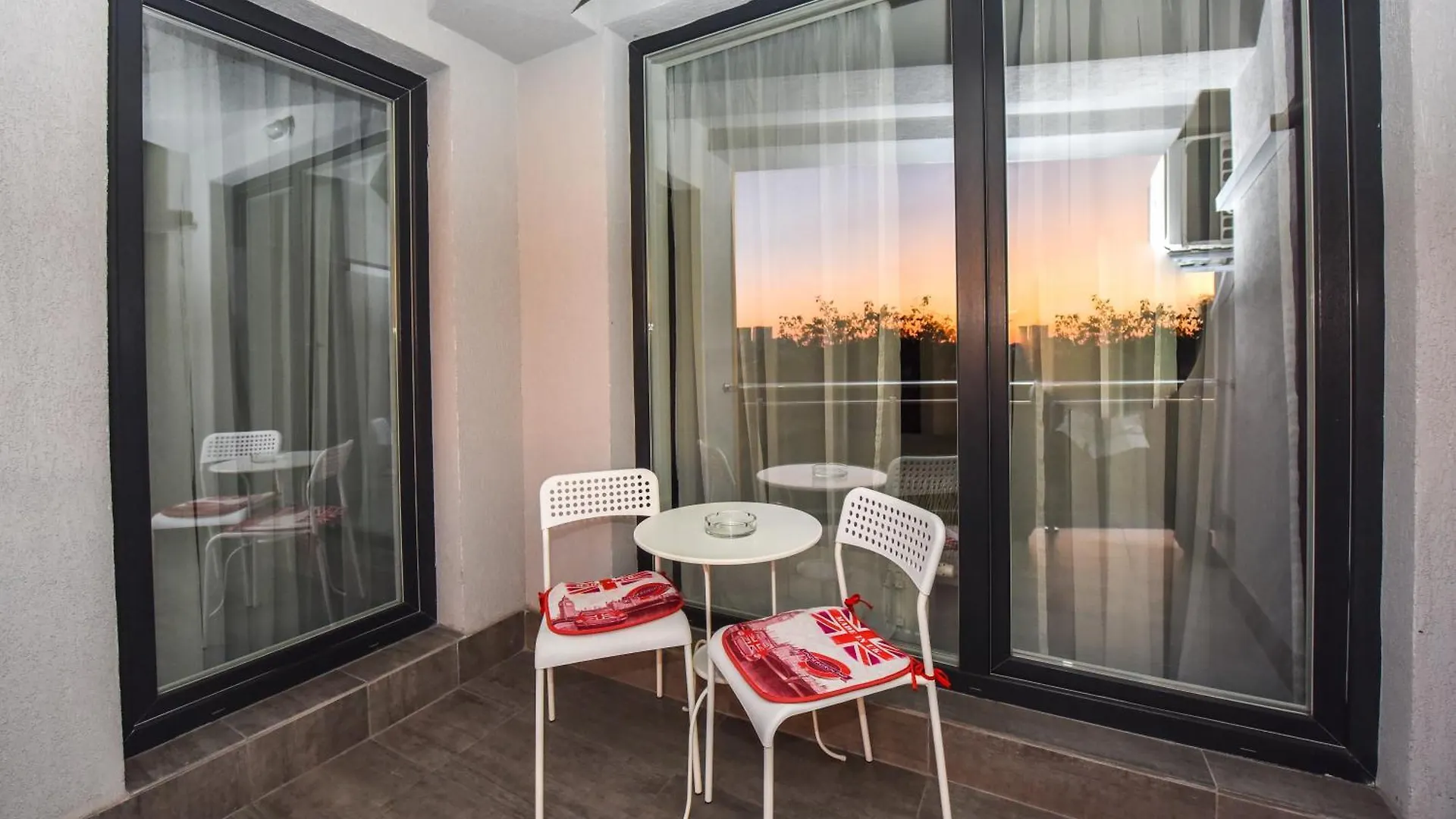 Bucharest Central Apartments - Shabbat Friendly